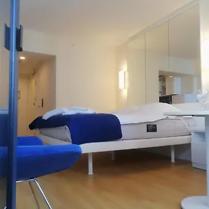 Sea View Studio Flat Батуми